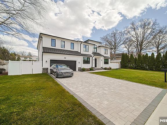 2nd image of 144 Village Cir E