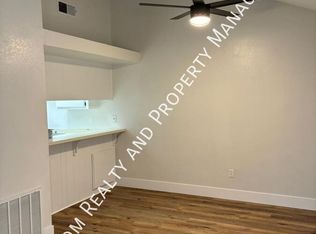 5201 Dunsmuir Rd APT 42, Bakersfield, CA 93309