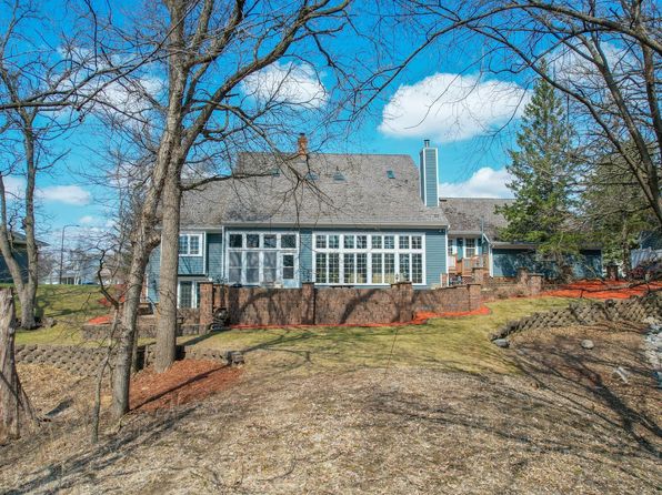 70 Jonathon Dr, New Ulm, MN 56073