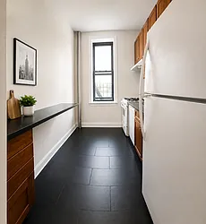 34-01 Parsons Boulevard