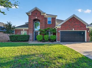5825 Rockport Ln, Haltom City, TX 76137