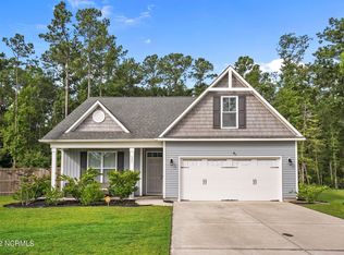 521 Bronze Dr, Rocky Point, NC 28457