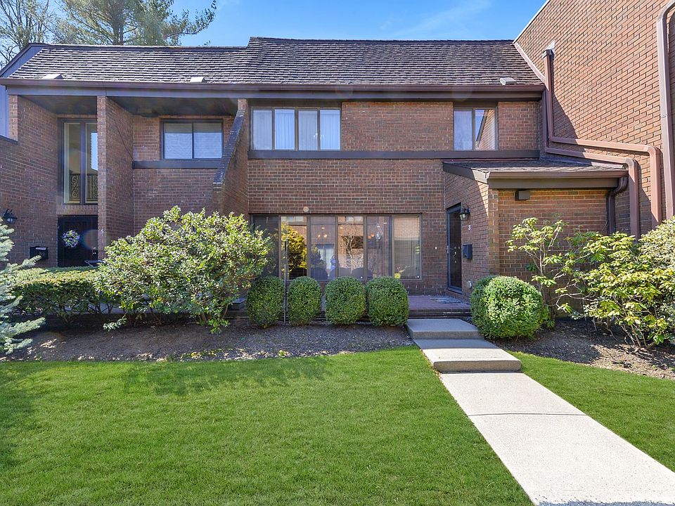 1st image of 3 Frost Pond Dr #65