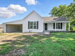 412 3rd St, Whitesboro, TX 76273
