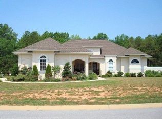 314 Clarendon Estates Dr, Clover, SC 29710
