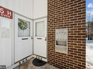 275 Green St APT 5H4, Beverly, NJ 08010