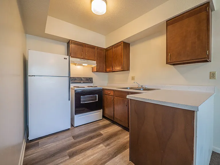 Campus View Apartments — Photo 62