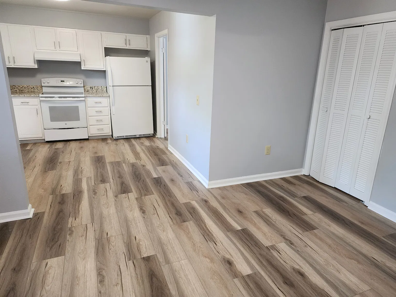 3 bed, 1600 sqft, $2,150 — Photo 4