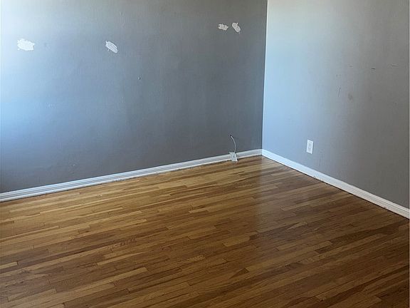 4th image of 730 E J St