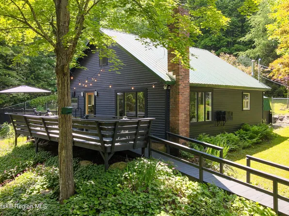 94 Piacquadio Road, Margaretville, NY 12455