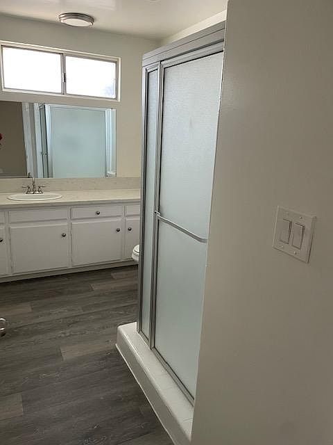 1st image of 11718 Moorpark St #3