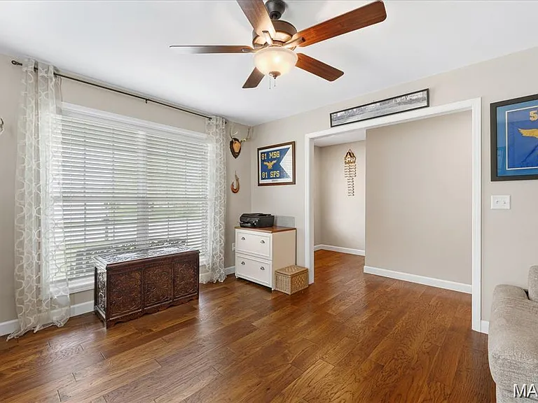 601 Monarch Dr — Photo 5