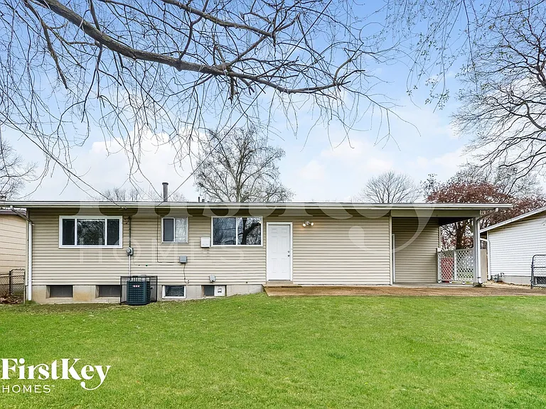 825 Manresa Ln — Photo 15