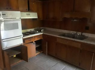 894 Carrolton Rd, Memphis, TN 38127