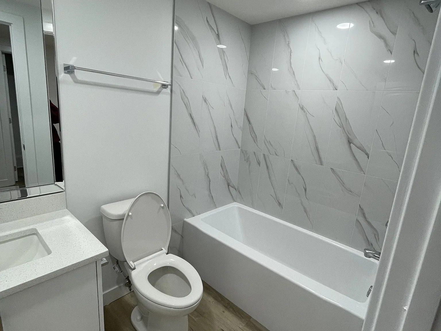 17068 47 Street, Down, Edmonton, Alberta, Canada, T5Y 6M1 — Photo 4
