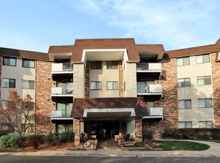 3300 N Carriageway Dr UNIT 109, Arlington Heights, IL