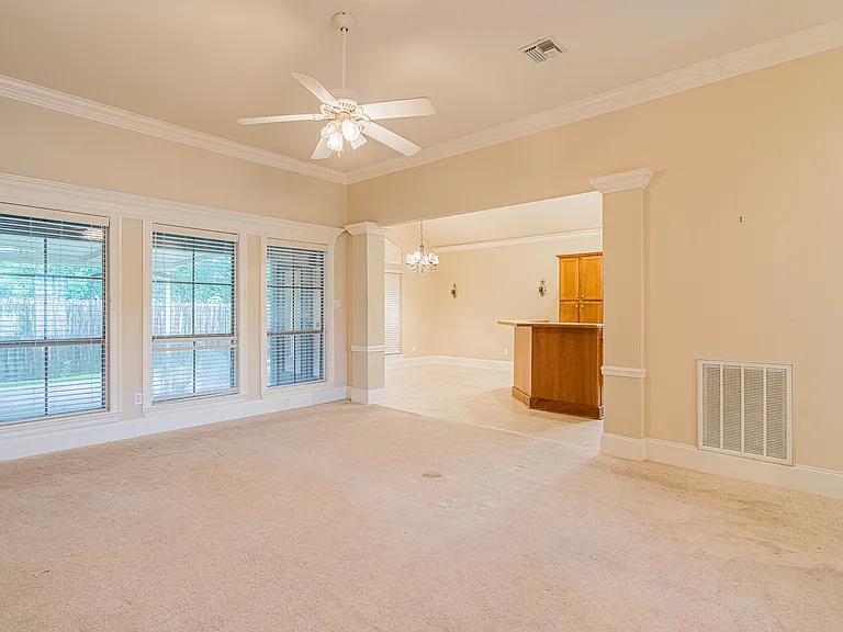 130 Windermere Cir — Photo 14
