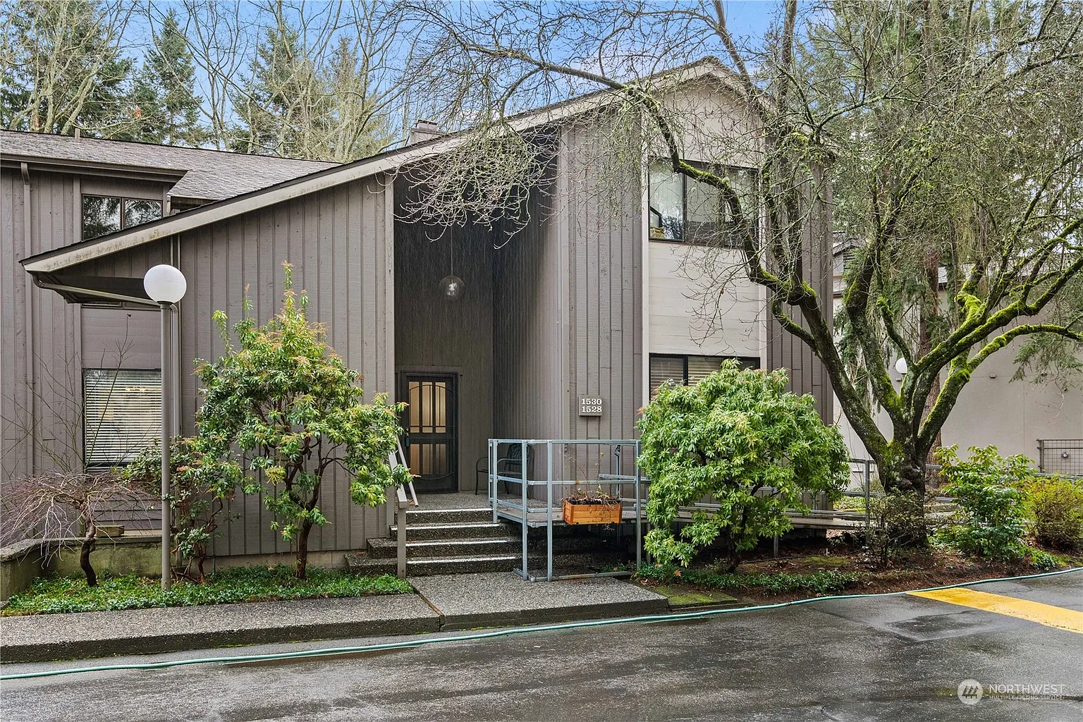 1528 NE 140th Street #D4 photo 1