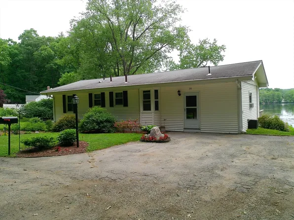 20 Forest St, Oxford, MA 01540