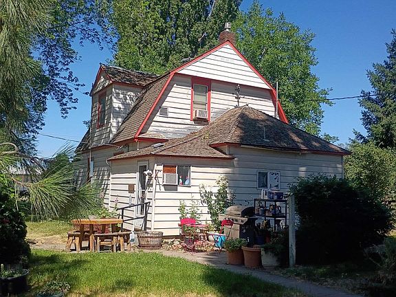 2nd image of 31 N McLean Rd