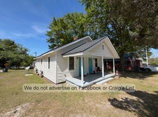 208A Scarborough St #A, Spring Lake, NC 28390