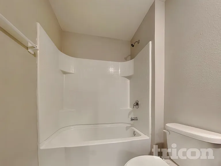 7846 Broad Pointe Dr — Photo 12