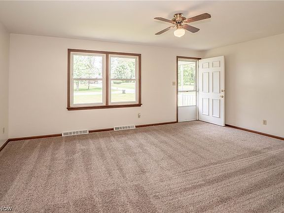 5th image of 3090-3092 Brumbaugh St NW