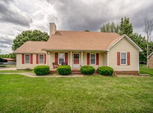 5918 Foothills Dr, Murfreesboro, TN 37129