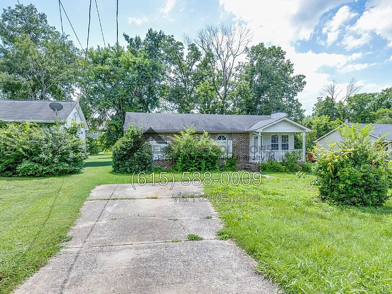 2604 Vista Ln — Photo 3