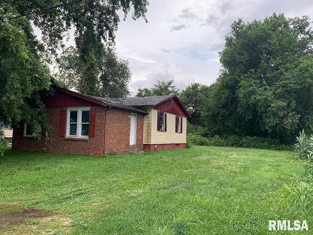 544 W Fortune St, Virden, IL 62690 Zillow
