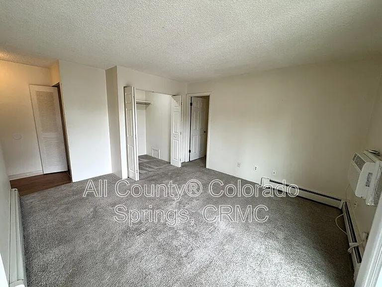 5030 El Camino Dr #4 — Photo 7