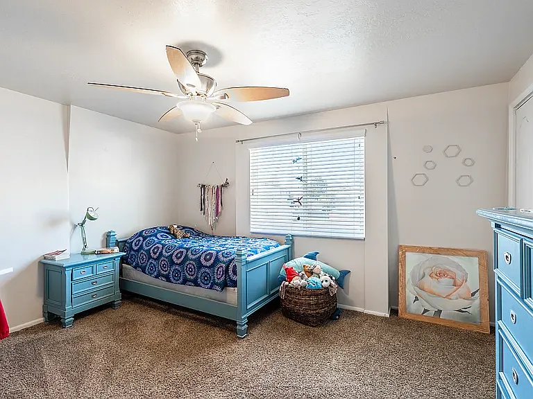 2063 E Kane Cir — Photo 15