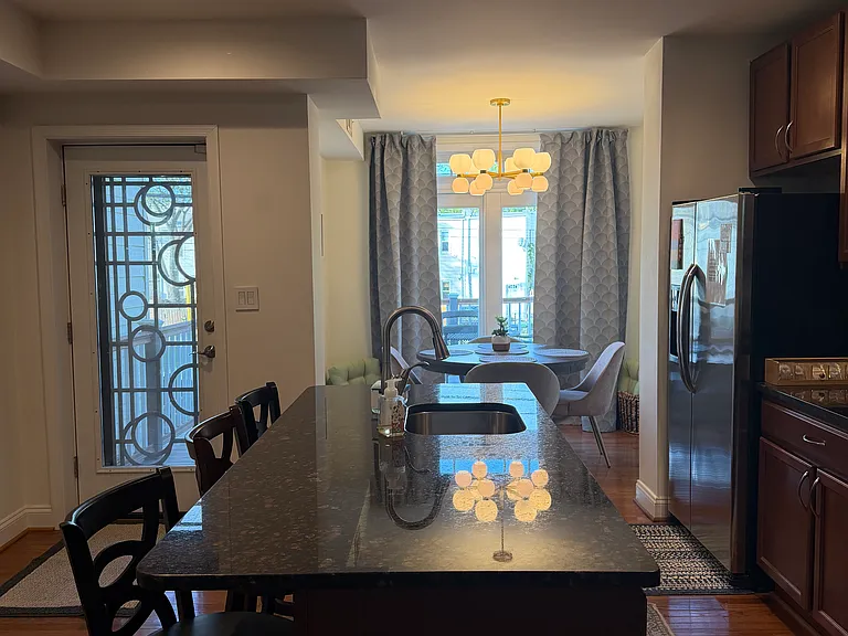 1626 F St NE — Photo 9