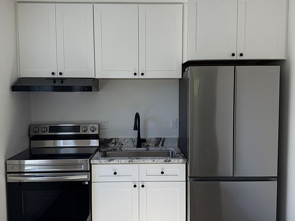 5th image of 2111 E Mill Plain Blvd #A