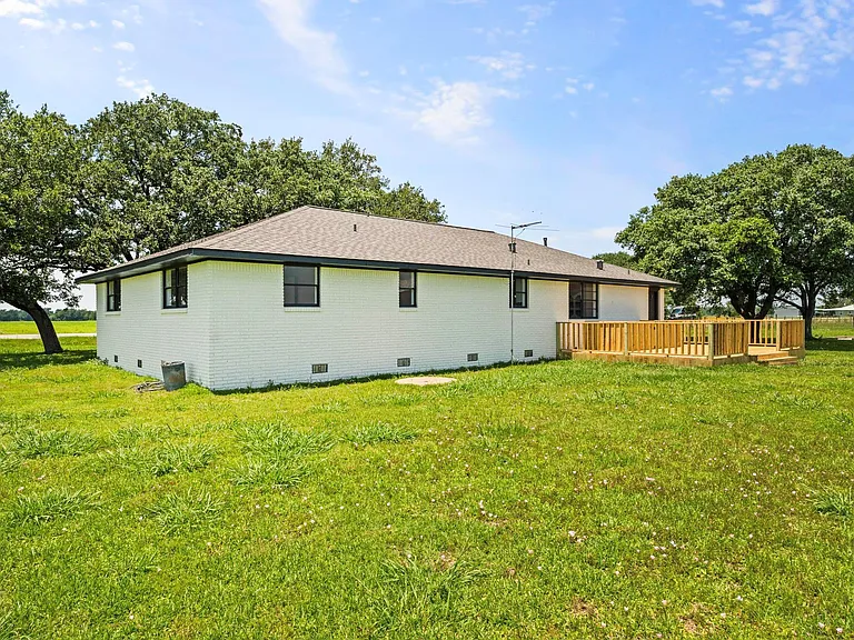 2606 Long Ln — Photo 17
