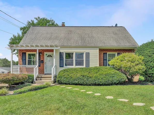 303 Valleydale Ave, Salem, VA 24153