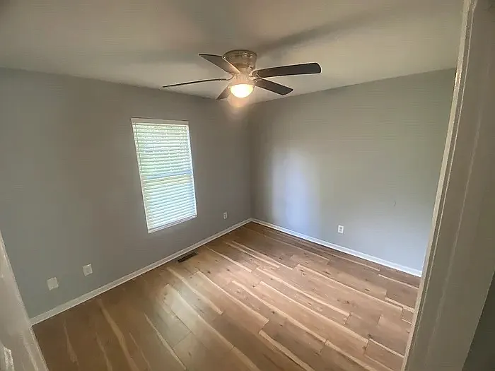 2 bed, 900 sqft, $1,250 — Photo 4