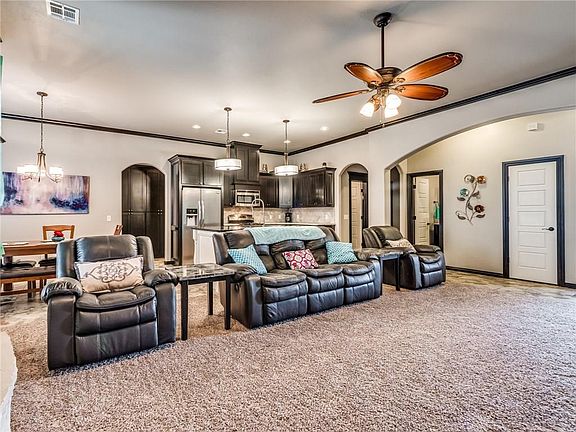 5th image of 2604 Siena Ln