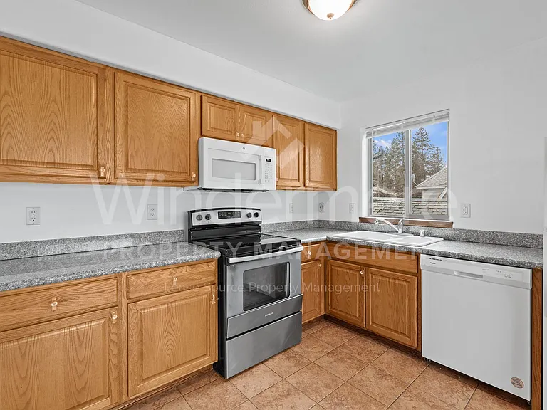 1816 W 7th Ave — Photo 3