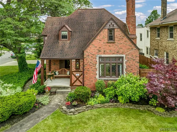 47 Coolidge Rd, Buffalo, NY 14220