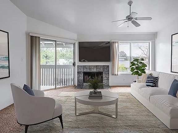 2x2 living staged
