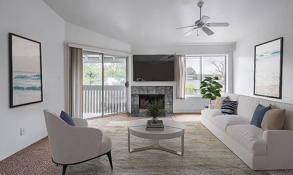 2x2 living staged