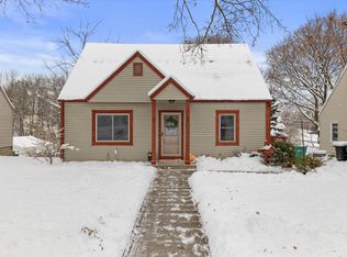 N86W16564 Jacobson Dr, Menomonee Falls, WI 53051