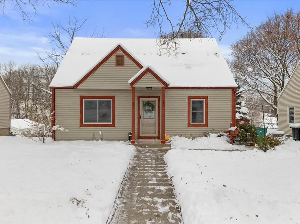 N86W16564 Jacobson DRIVE, Menomonee Falls, WI 53051