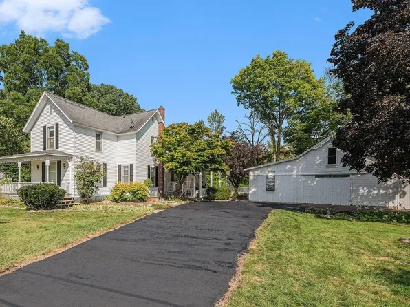 60023 Constantine Rd, Three Rivers, MI 49093