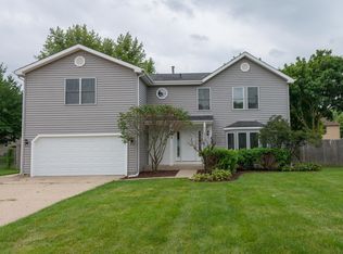 3613 W Drake Ct, McHenry, IL 60050