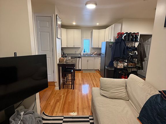 2nd image of 523 E 3rd St #2R