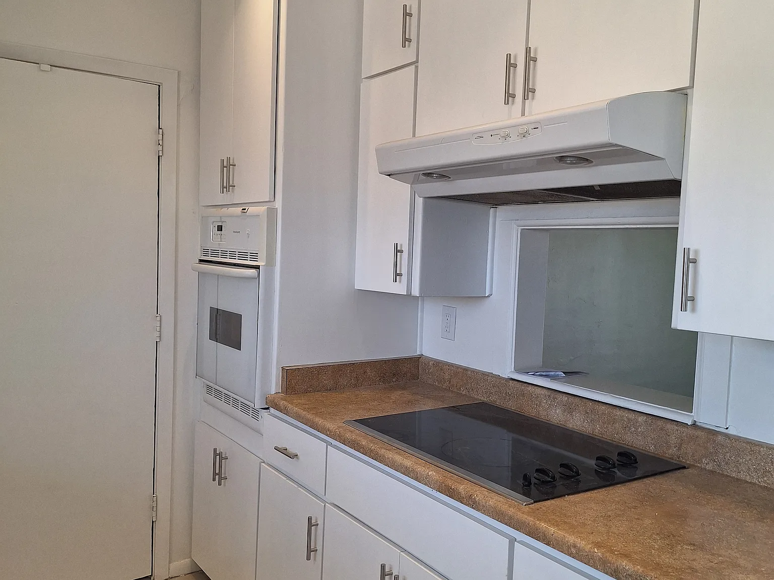 3 bed, 1573 sqft, $2,000 — Photo 3