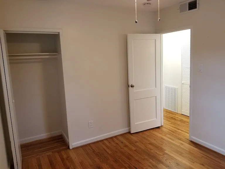 1215 N Quinn Street — Photo 11