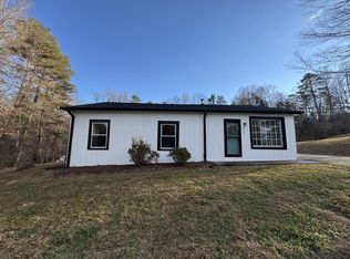 917 Luna Lake Rd, Danville, VA 24541